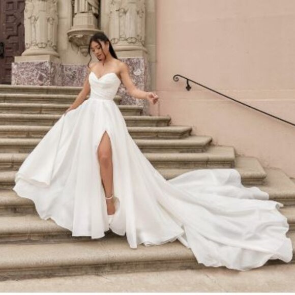 MODERN LUXE STRAPLESS BALLGOWN WEDDING DRESS WITH LEG SLIT - Picture 2 of 9